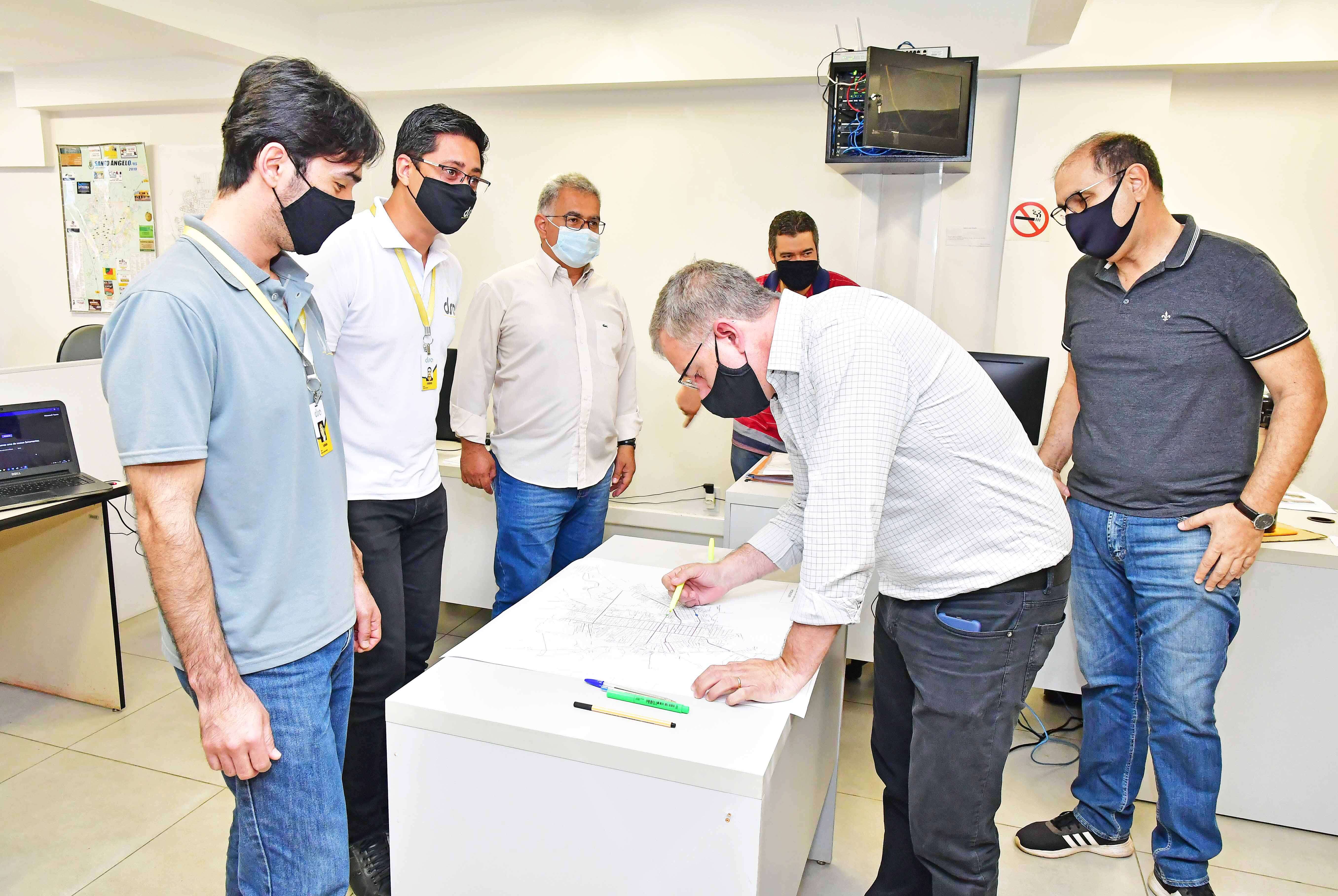 Governo Municipal investe na qualificação do setor de projetos